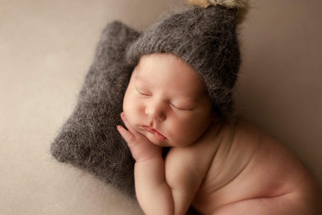 Séance Photo Naissance à Paris - Immortalisez les premiers instants de votre bébé