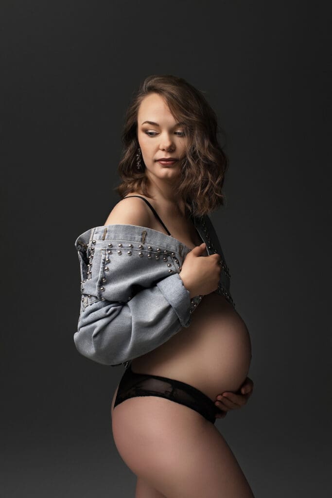 séance photo grossesse artistique studio proche Paris