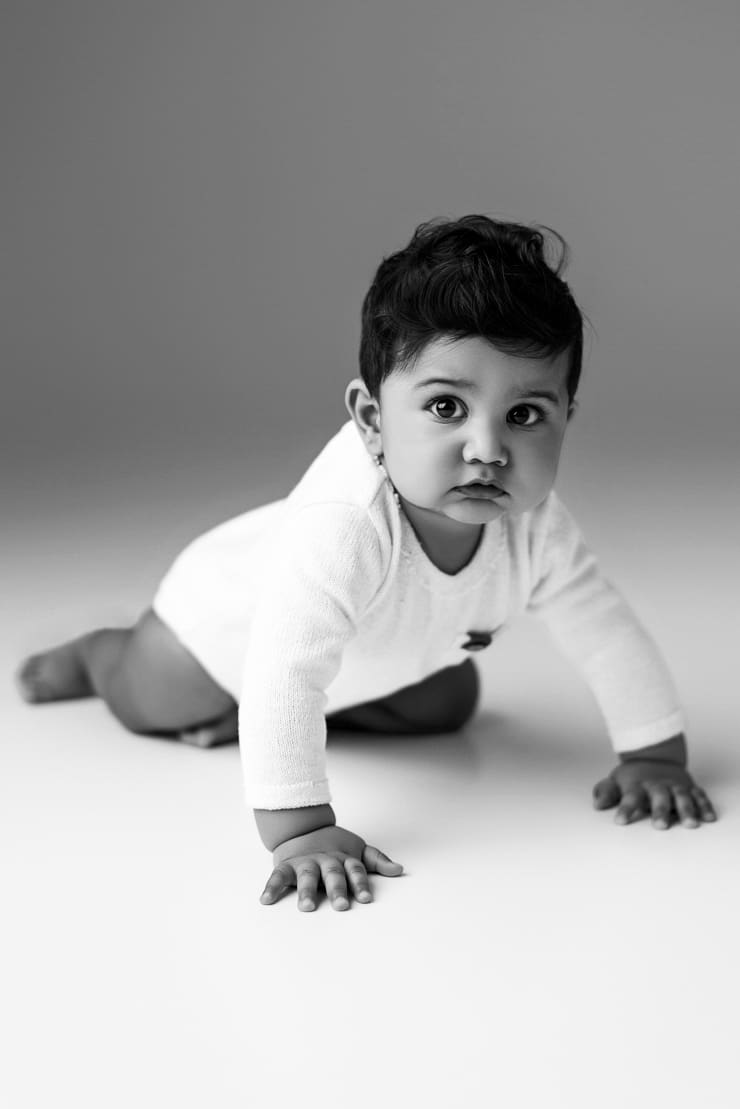 Grand bébé photographié au studio photo Magali Tinti à Lognes