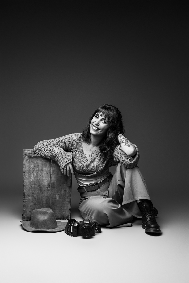 Portrait de femme livré en noir et blanc par Magali Tinti, photographe à Lognes